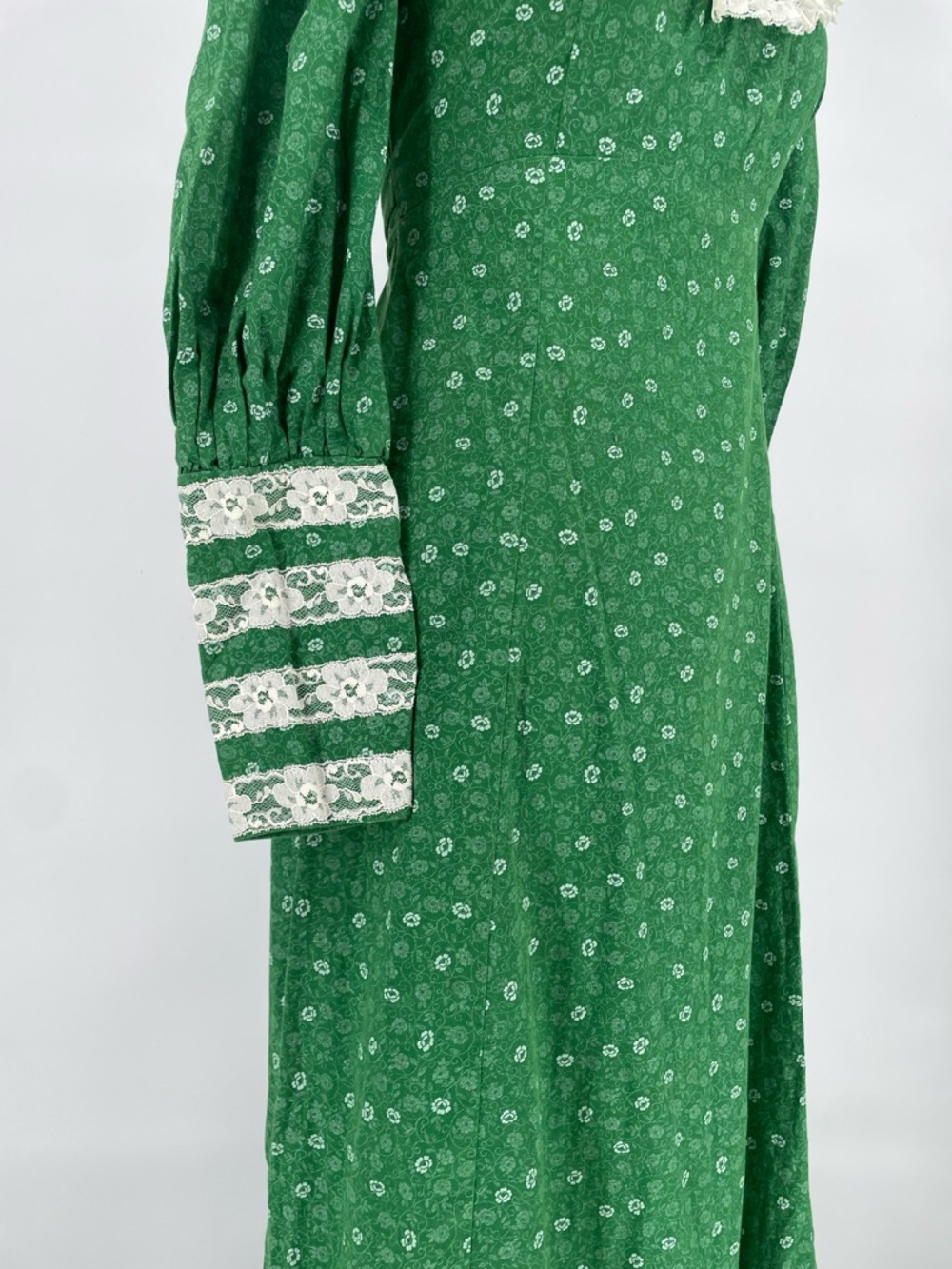 1970s Green High Neck Voluminous Long Sleeve Handmade Prairie Dress Lace Accents - Picture 7 of 15